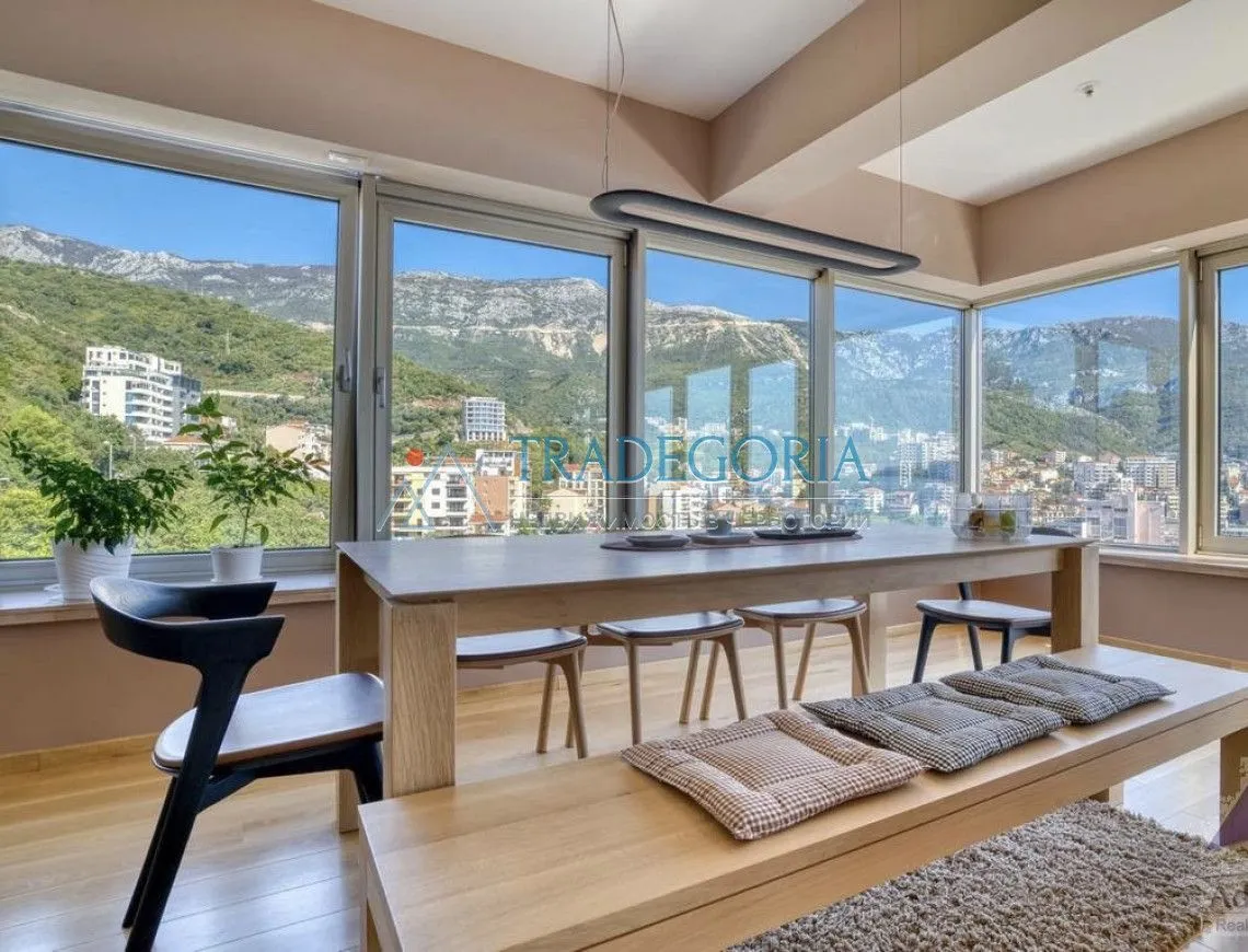 Prodaja, trosoban stan, 167m², Budva, Crna Gora