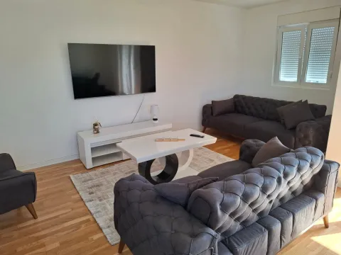 Rent, two bedroom apartment, 71m², Zabjelo, Podgorica - image 4