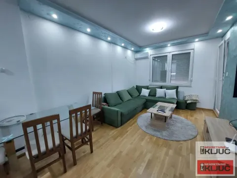 Izdavanje, jednosoban stan, 43m², Avijatičarsko naselje, Novi Sad Sve Podlokacije - image 3