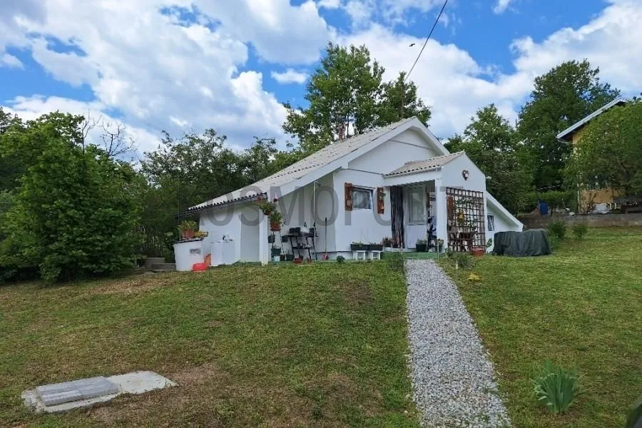 Sale, house, 51m², Voždovac Sve Podlokacije, Beograd