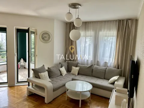 Izdavanje, dvosoban stan, 56m², Momišići, Podgorica - image 1