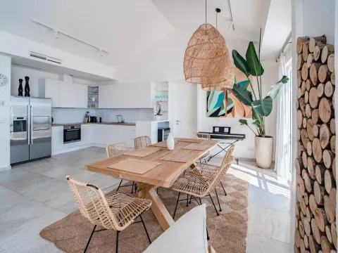 Sale, four bedroom apartment, 189m², Luštica, Tivat - image 6