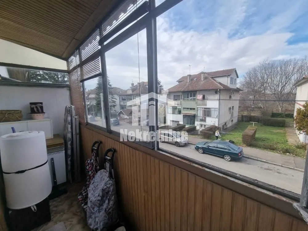 Sale, four bedroom apartment, 100m², Zemun Sve Podlokacije, Beograd