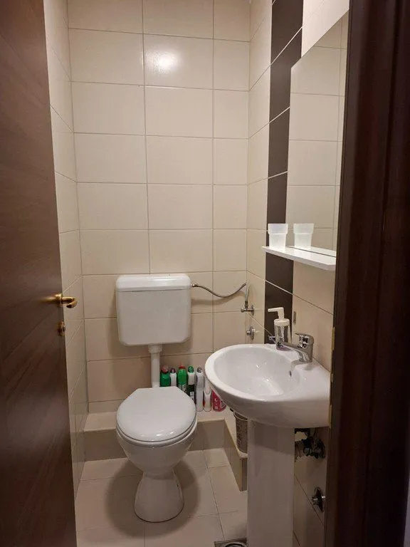 Izdavanje, dvosoban stan, 64m², Stari Aerodrom, Podgorica