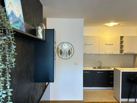 Izdavanje, dvosoban stan, 64m², City Kvart, Podgorica - image 7
