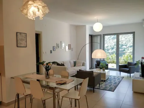 Sale, three bedroom apartment, 96m², Morinj, Kotor