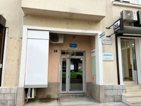 Izdavanje, poslovni prostor, 15m², Podgorica, Crna Gora - image 5