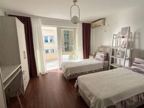 Sale, two bedroom apartment, 85m², Petrovac, Budva - image 11