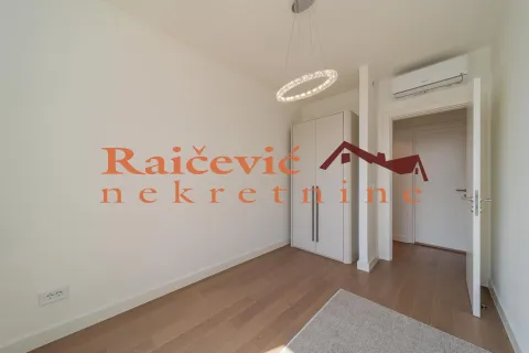 Izdavanje, trosoban stan, 76m², Savski Venac, Beograd - image 15