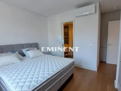 Izdavanje, trosoban stan, 93m², Savski Venac, Beograd - image 8