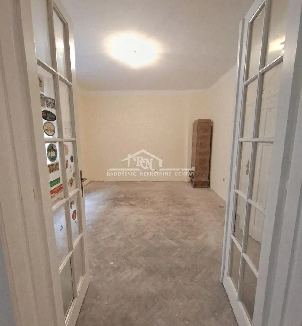 Sale, four bedroom apartment, 91m², Stari Grad, Beograd
