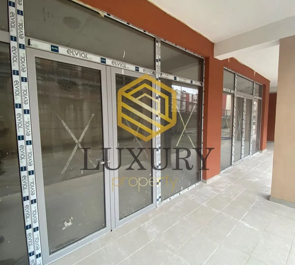 Izdavanje, poslovni prostor, 190m², Ljubović, Podgorica