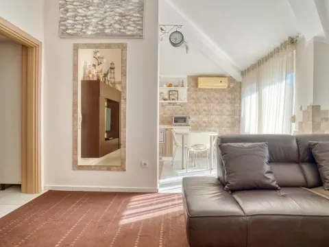 Sale, two bedroom apartment, 75m², Budva, Crna Gora - image 5