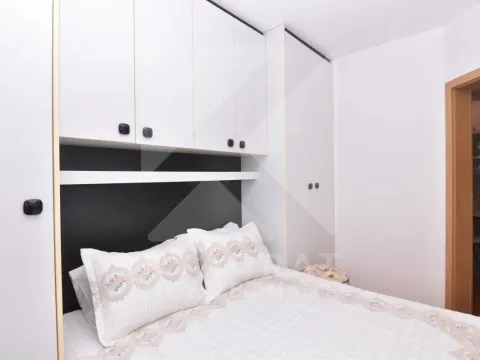 Rent, one bedroom apartment, 42m², 1 maj, Podgorica - image 9