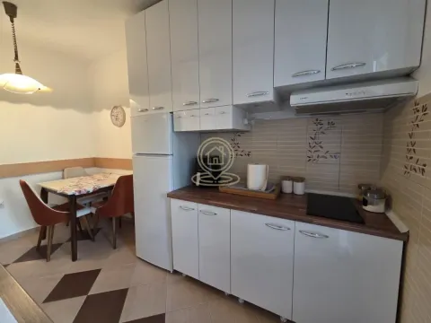 Rent, two bedroom apartment, 64m², Vračar Sve Podlokacije, Beograd - image 9