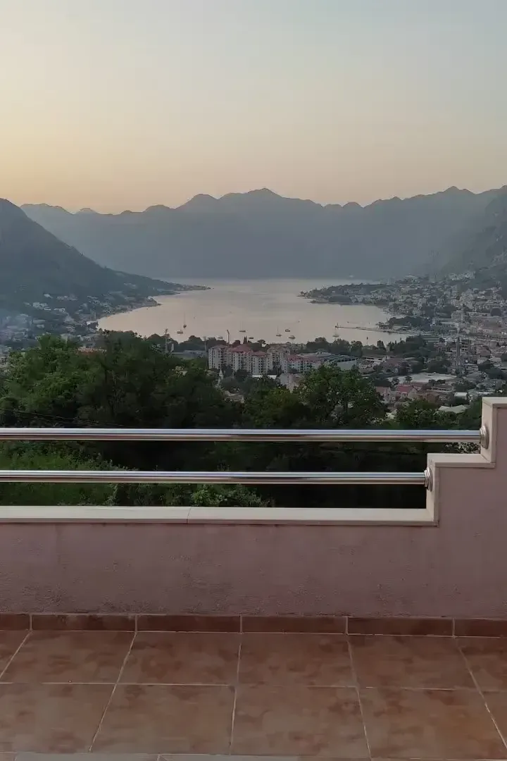 Prodaja, kuća, 280m², Kotor, Crna Gora