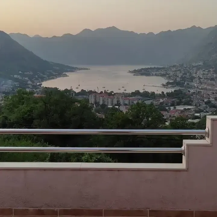 Sale, house, 280m², Kotor, Crna Gora