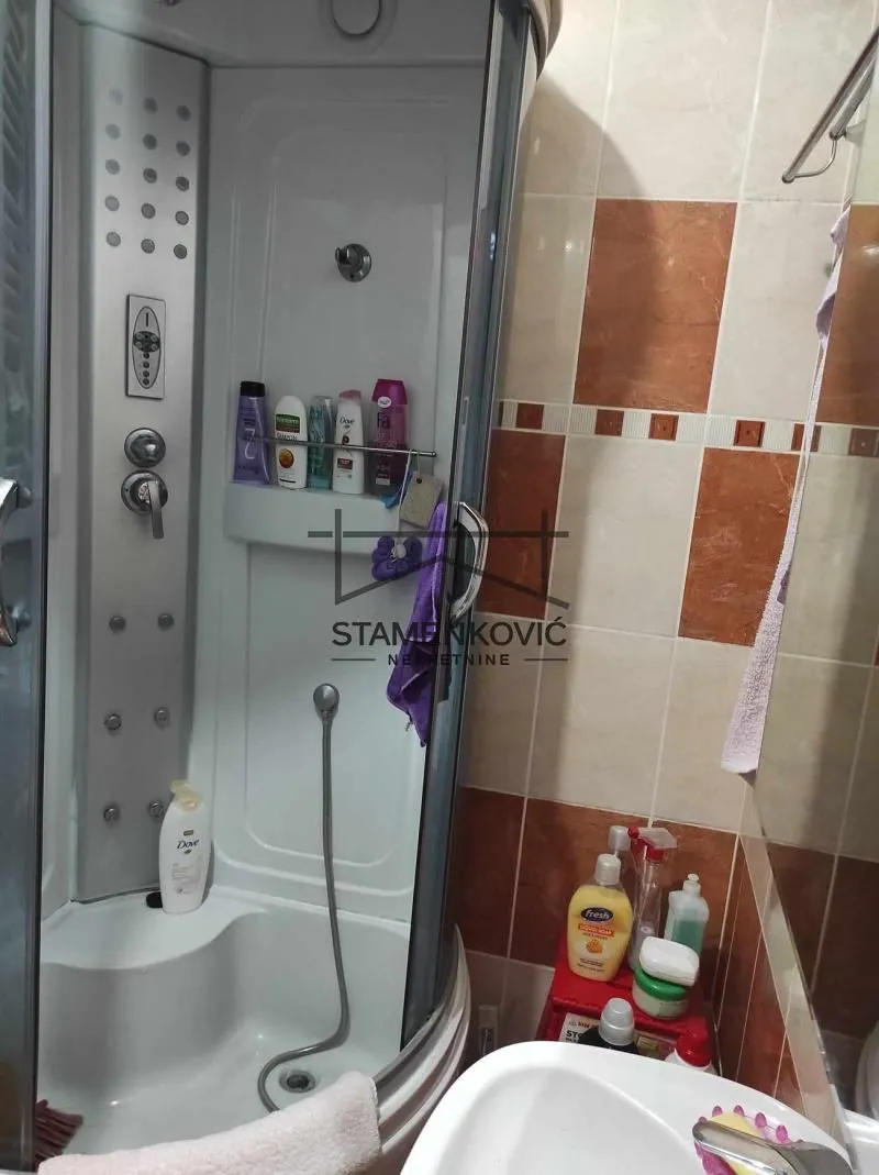 Prodaja, dvosoban stan, 51m², Bulevar patrijarha Pavla, Novi Sad Sve Podlokacije