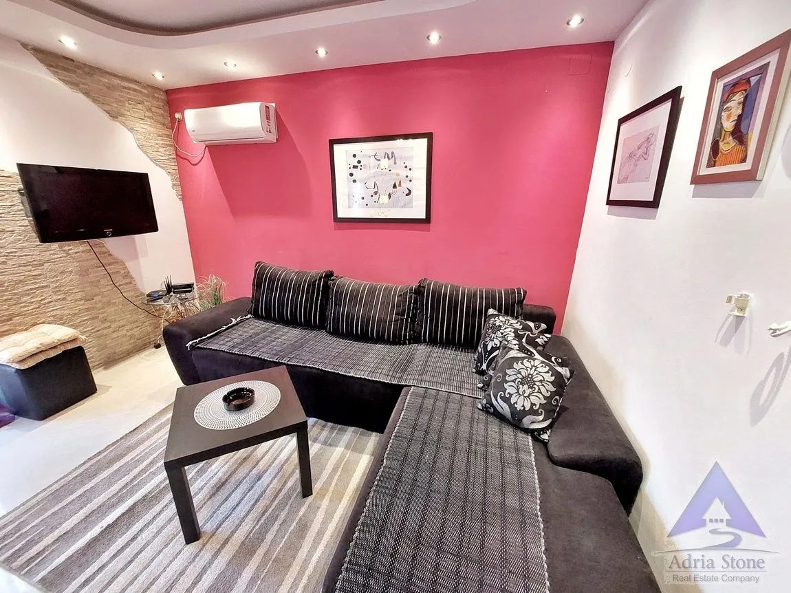 Sale, two bedroom apartment, 54m², Centar, Budva