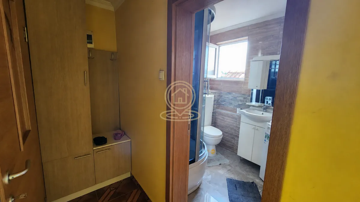 Izdavanje, garsonjera, 30m², Petrovaradin, Novi Sad