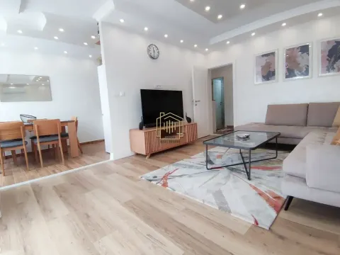Izdavanje, dvosoban stan, 86m², Centar, Podgorica - image 14