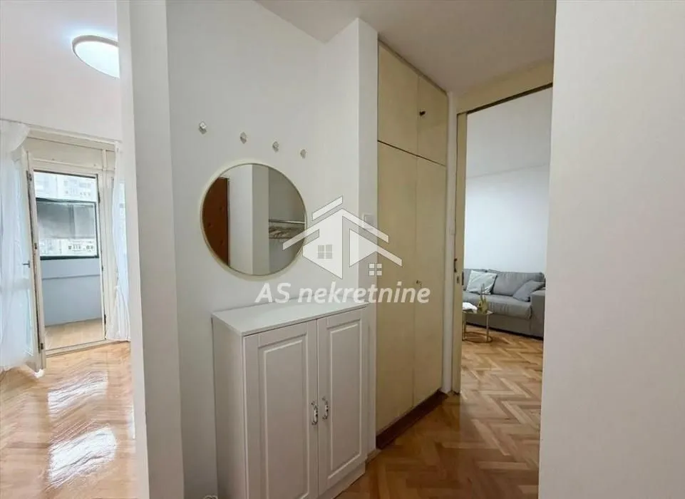 Rent, apartment, 41m², Crveni Krst, Beograd