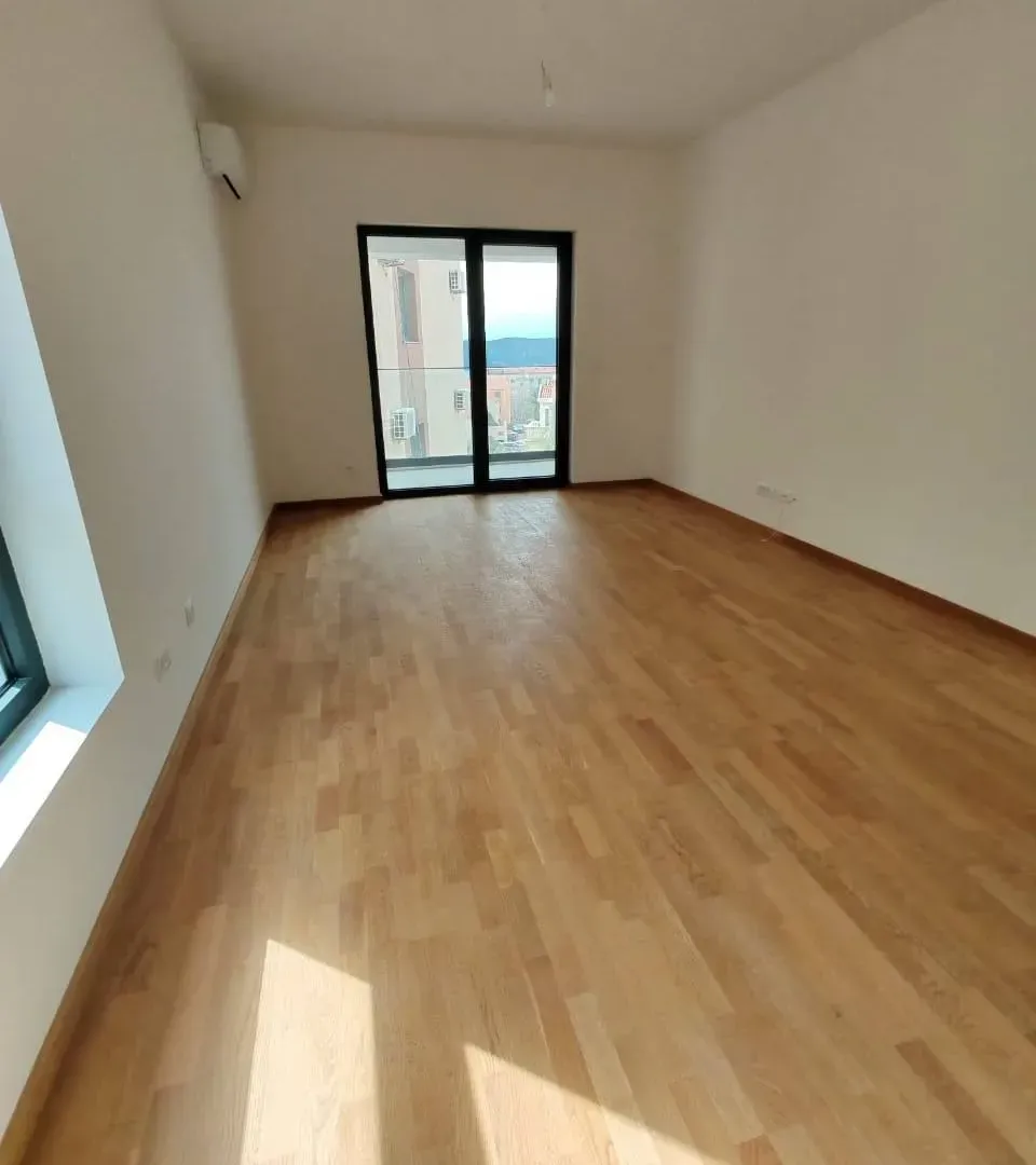 Sale, two bedroom apartment, 68m², Bečići, Budva
