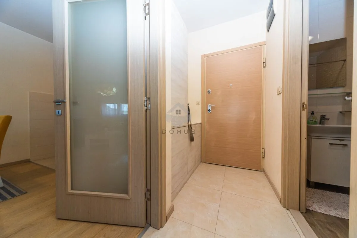 Izdavanje, jednosoban stan, 49m², City Kvart, Podgorica