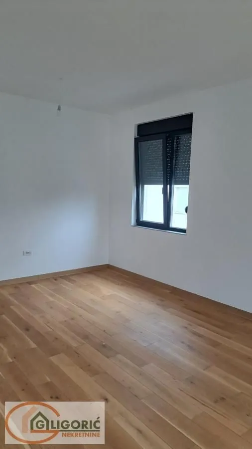Prodaja, stan, 236m², Zemun Sve Podlokacije, Beograd