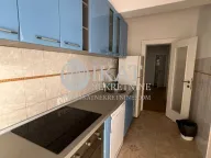 Izdavanje, trosoban stan, 86m², Savski Venac, Beograd - image 8