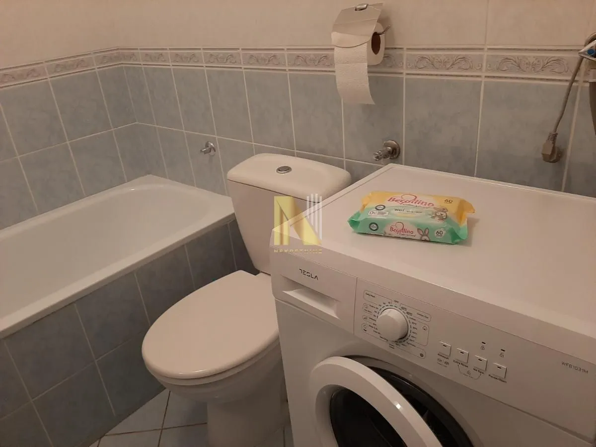 Izdavanje, dvosoban stan, 43m², Sajmište, Novi Sad