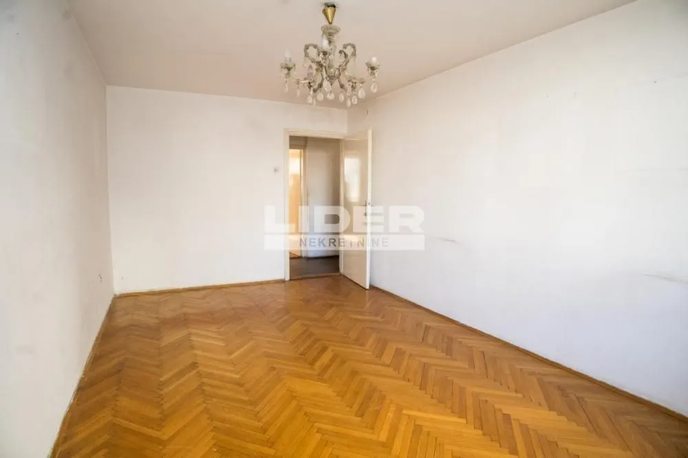 Prodaja, dvosoban stan, 59m², Čubura, Beograd