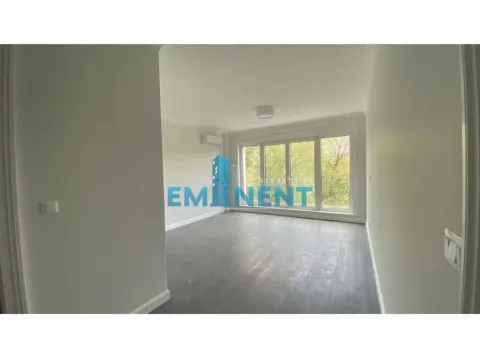 Izdavanje, četvorosoban stan, 260m², Savski Venac, Beograd - image 2