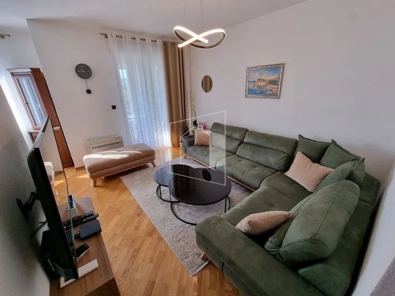 Rent, apartment, 87m², Stari Aerodrom, Podgorica