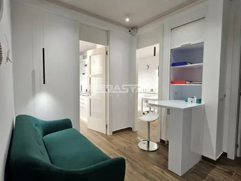Izdavanje, dvosoban stan, 43m2, Vračar Centar, Vračar, Beograd Izdavanje, dvosoban stan, 43m2, Vračar Centar, Vračar, Beograd