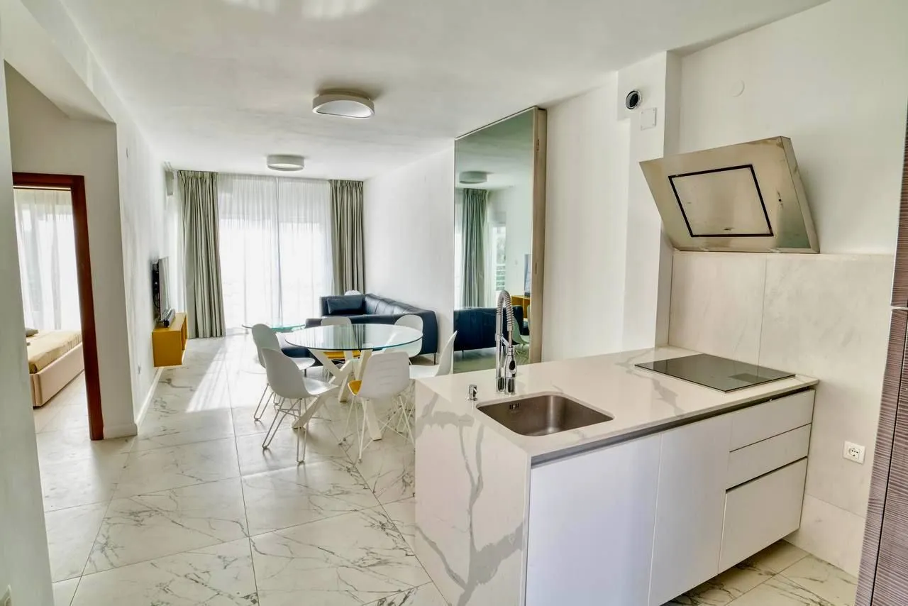 Sale, two bedroom apartment, 60m², Petrovac, Budva