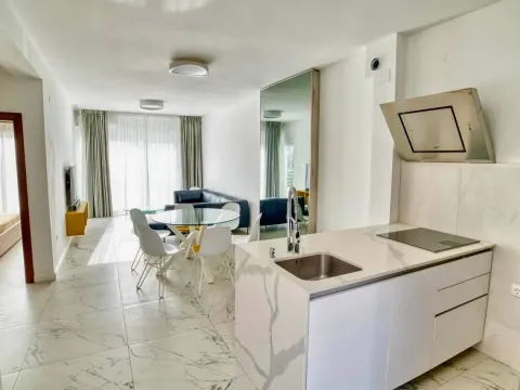 Sale, two bedroom apartment, 60m², Petrovac, Budva - image 3