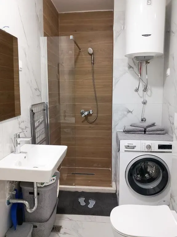 Izdavanje, dvosoban stan, 55m², Stara Varoš, Podgorica
