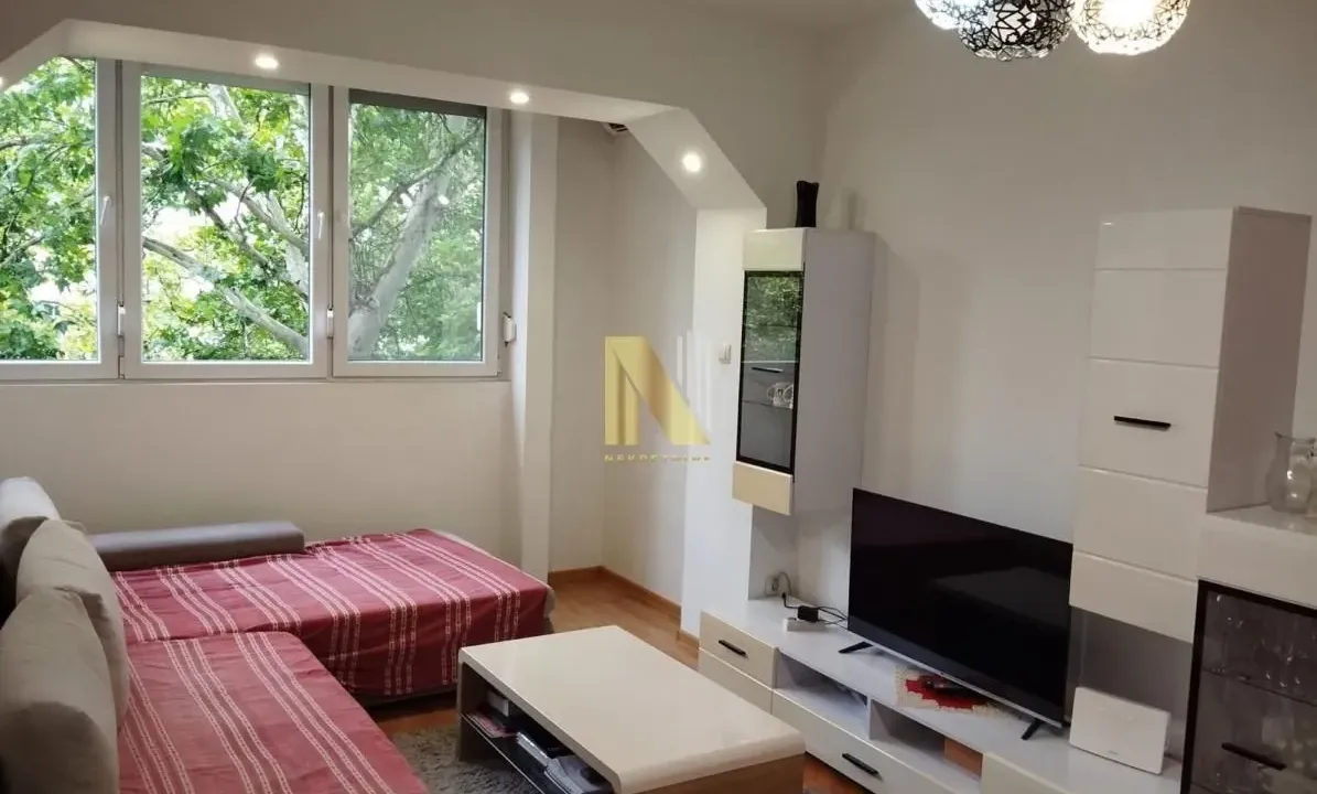 Izdavanje, dvosoban stan, 53m², Detelinara, Novi Sad Sve Podlokacije