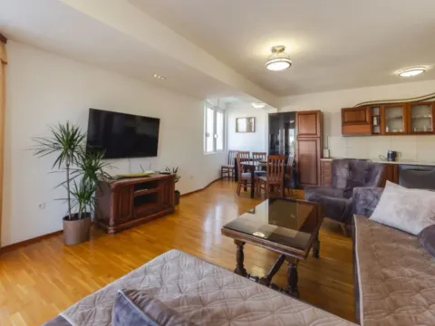 Izdavanje, dvosoban stan, 90m², Zabjelo, Podgorica - image 5