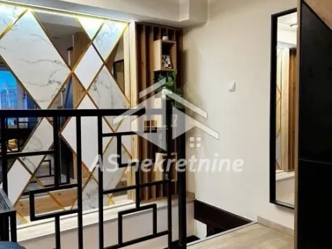 Izdavanje, stan, 45m², Senjak, Beograd - image 27