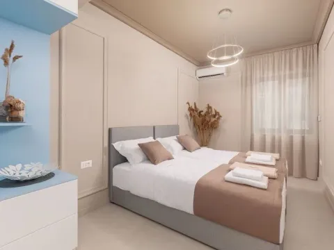 Sale, three bedroom apartment, 105m², Dobrota, Kotor - image 11