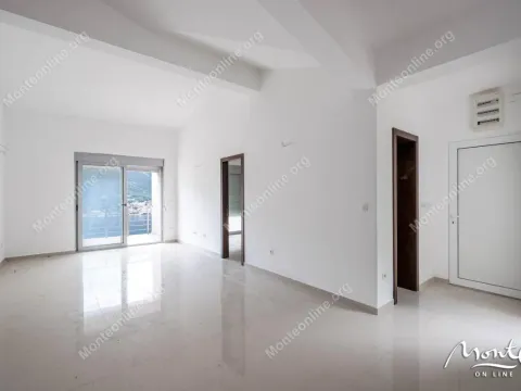 Prodaja, trosoban stan, 103m², Dobrota, Kotor - image 5