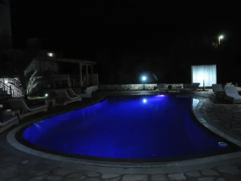 Sale, house, 1000m², Markovići, Budva - image 10