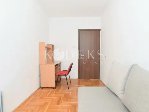 Izdavanje, dvosoban stan, 56m², 1 maj, Podgorica - image 3