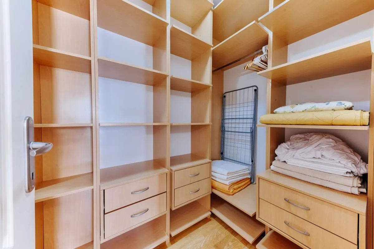 Prodaja, trosoban stan, 139m², Sveti Stefan, Budva
