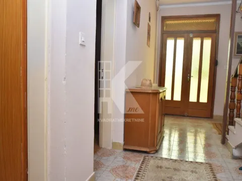 Sale, house, 240m², Dahna, Podgorica - image 22