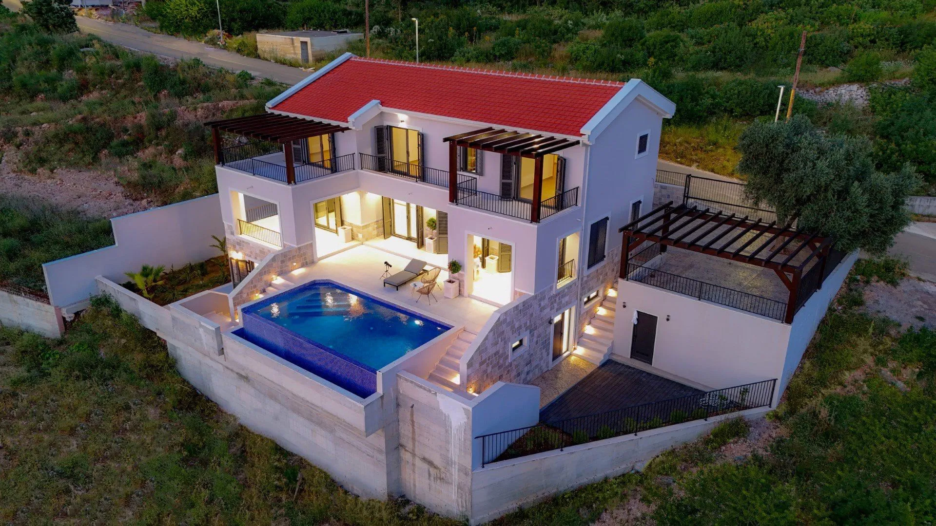 Sale, house, 420m², Blizikuće, Budva