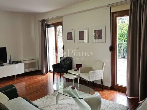 Rent, two bedroom apartment, 72m², Gorica C, Podgorica - image 2