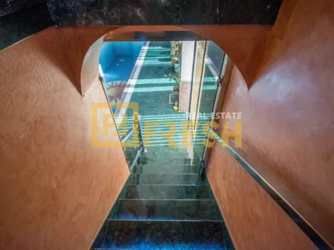 Sale, house, 550m², Budva, Crna Gora - image 24